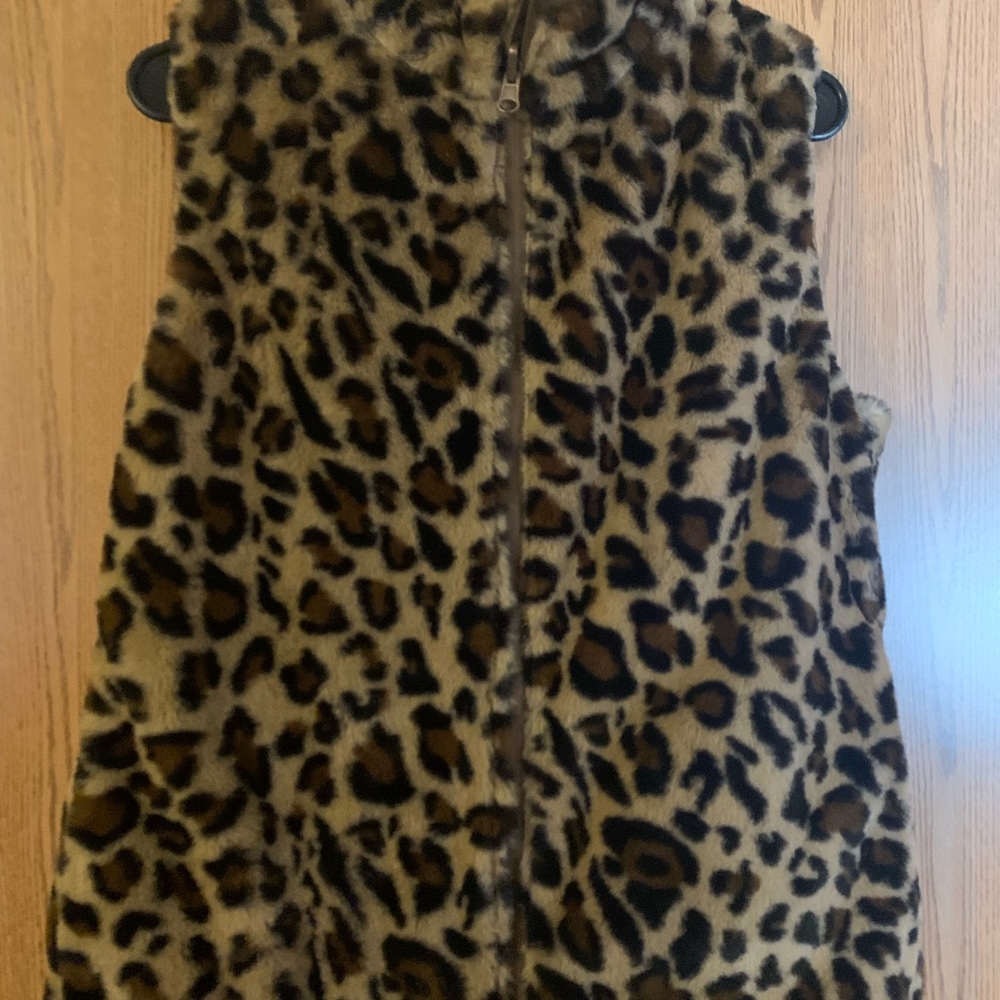 Cheetah reversible vest! Size small